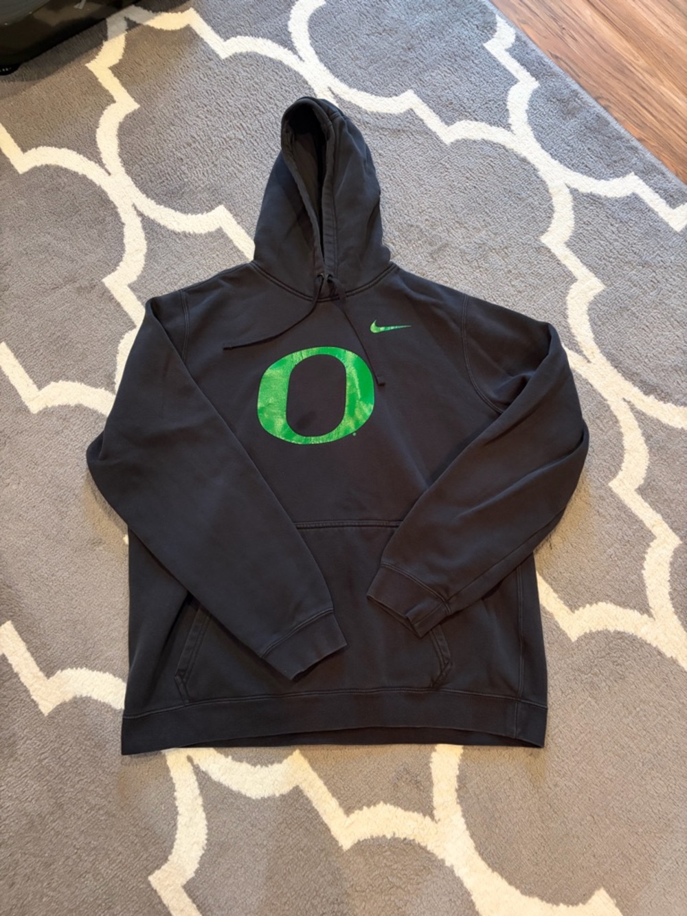Nike Men’s Black Hoodie with Green Oregon 'O' Logo